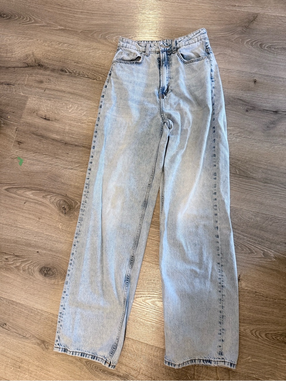 Divided by H&M Light Wash High-Rise Jeans